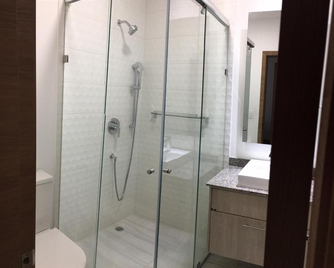 1410 Habitacion En Lujoso Departamento - Atelier Кито Екстериор снимка