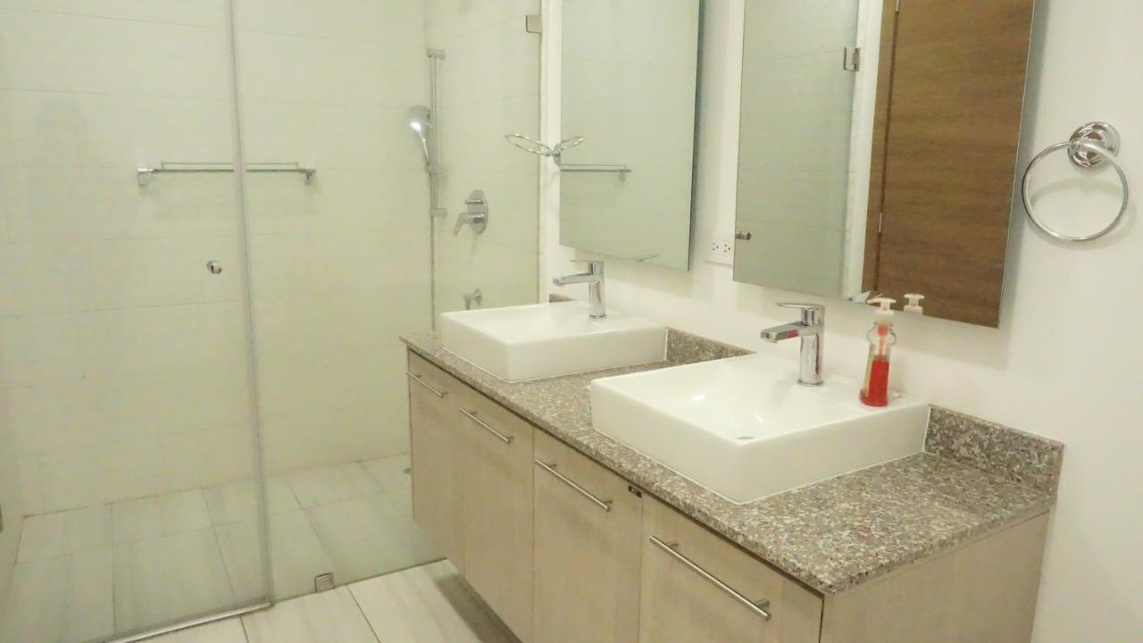 1410 Habitacion En Lujoso Departamento - Atelier Кито Екстериор снимка