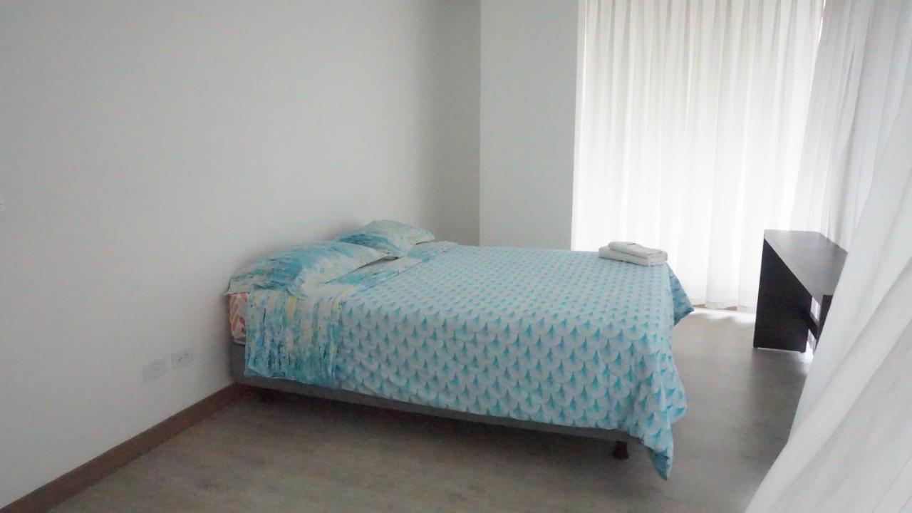 1410 Habitacion En Lujoso Departamento - Atelier Кито Екстериор снимка